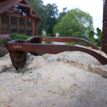 Load image into Gallery viewer, sienna bamboo sunglasses