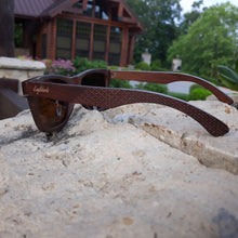 Load image into Gallery viewer, ebony wooden sunglasses side view